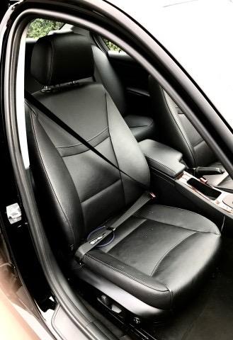 Photo of 2011 Black BMW 328