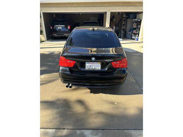 Photo of 2011 Black BMW 328