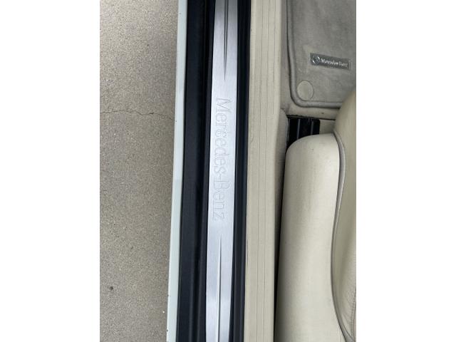 Photo of 2009 White Mercedes-Benz CLK-Class
