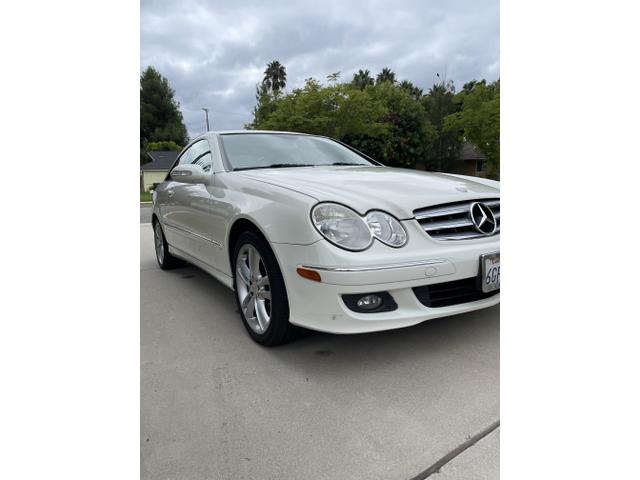 Photo of 2009 White Mercedes-Benz CLK-Class