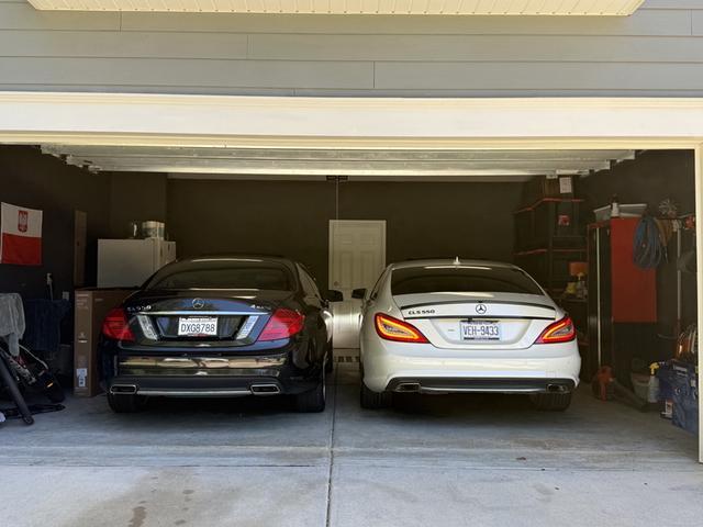 Photo of 2014 White Mercedes-Benz CLS-Class