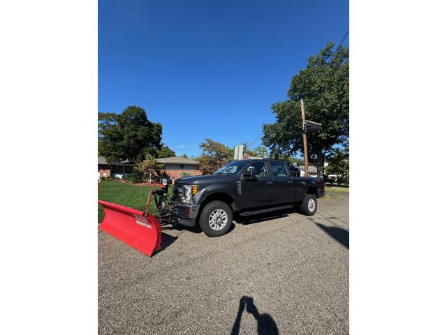 Photo of 2017 Gray Ford F-250