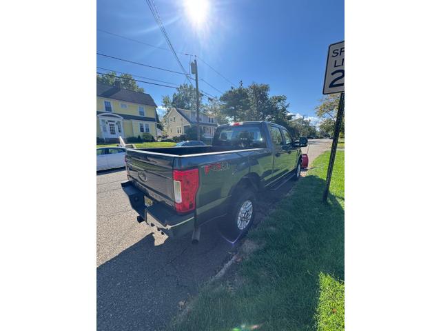 Photo of 2017 Gray Ford F-250