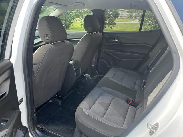 Photo of 2024 White Chevrolet Trax