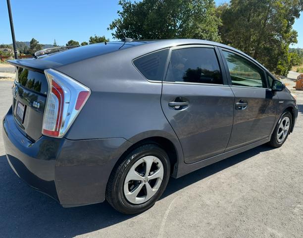 Photo of 2012 Gray Toyota Prius