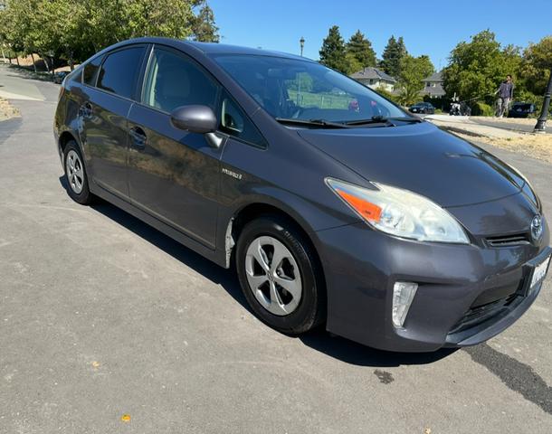 Photo of 2012 Gray Toyota Prius