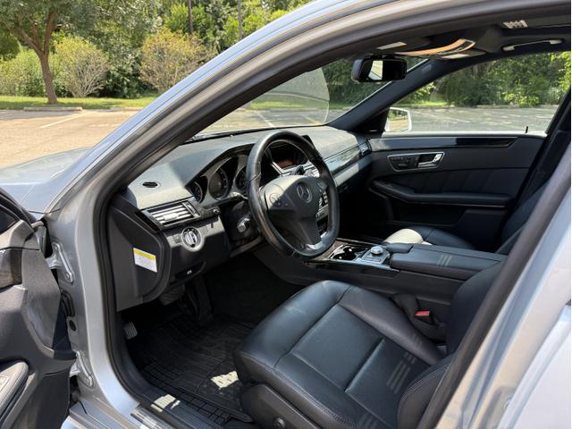 Photo of 2011 Silver Mercedes-Benz E-Class