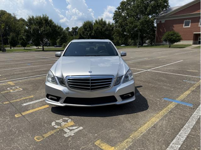 Photo of 2011 Silver Mercedes-Benz E-Class