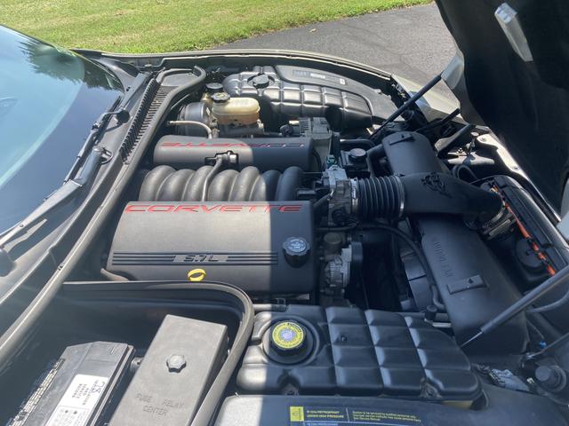 Photo of 1999 Gold Chevrolet Corvette