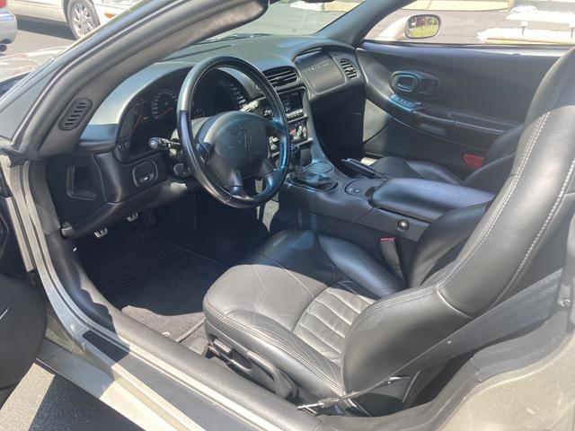 Photo of 1999 Gold Chevrolet Corvette