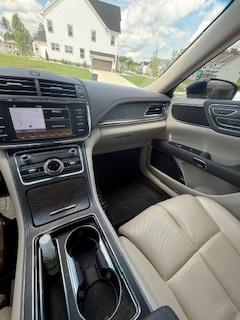 Photo of 2018 Black Lincoln Continental