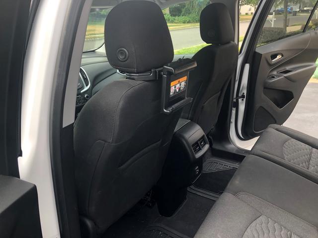 Photo of 2019 White Chevrolet Equinox