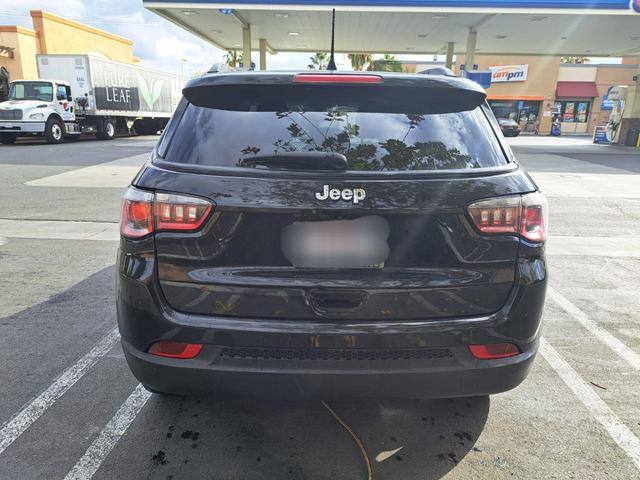 Photo of 2018 Black Jeep Compass