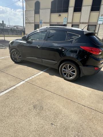 Photo of 2015 Black Hyundai TUCSON