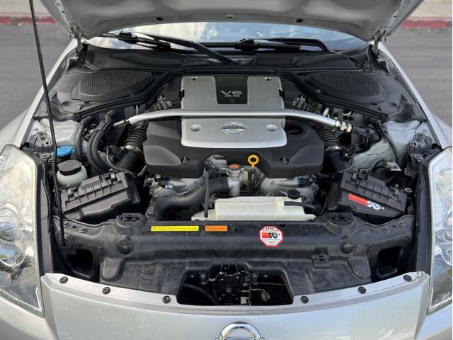 Photo of 2008 Silver Nissan 350Z