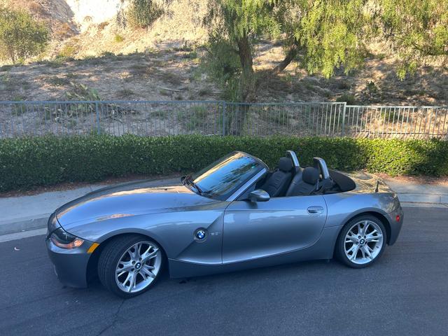 Photo of 2008 Silver BMW Z4