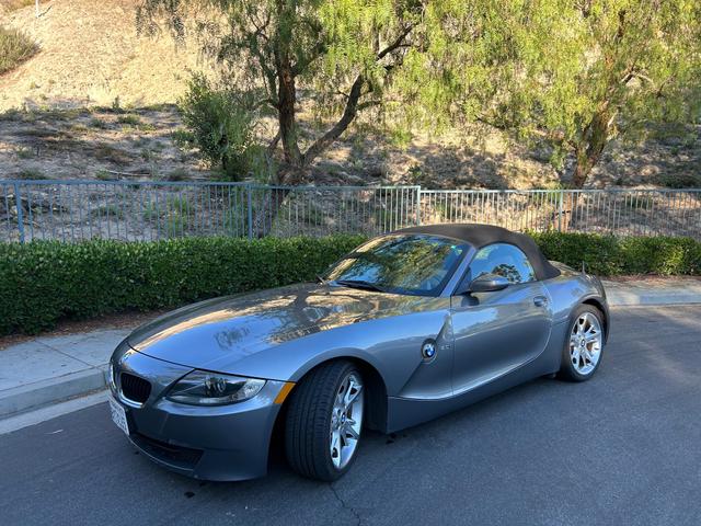 Photo of 2008 Silver BMW Z4
