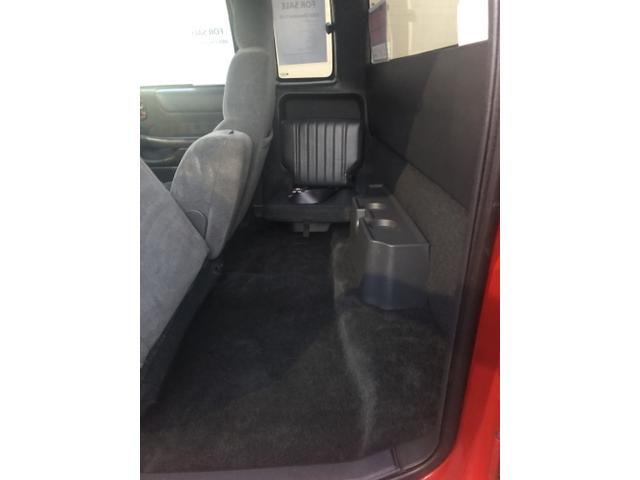 Photo of 2002 Red Chevrolet S-10