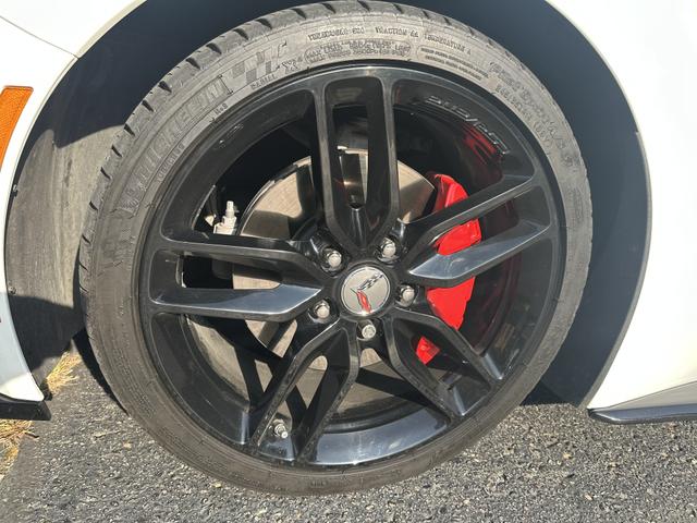 Photo of 2019 White Chevrolet Corvette