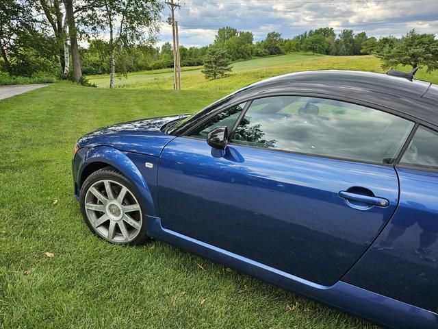 Photo of 2006 Blue Audi TT
