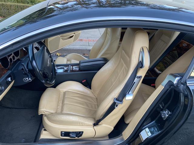 Photo of 2004 Black Bentley Continental GT