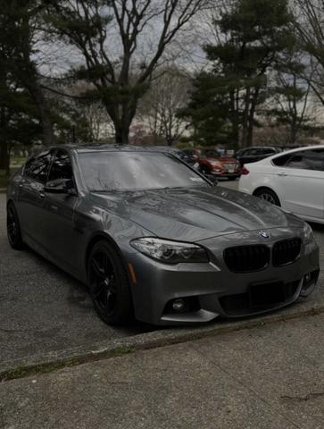 Photo of 2016 Gray BMW 550