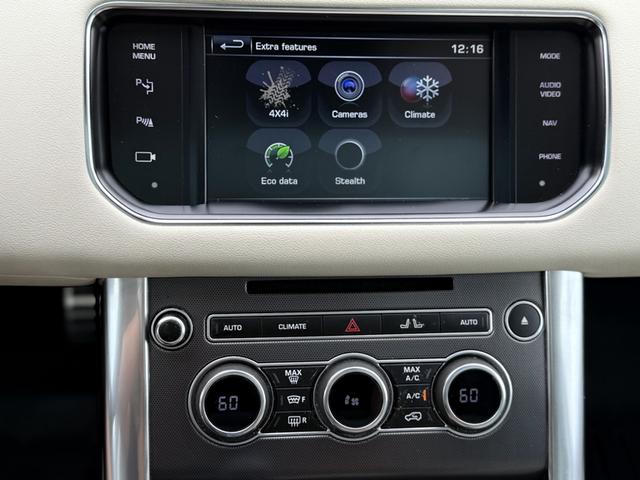 Photo of 2014 White Land Rover Range Rover Sport