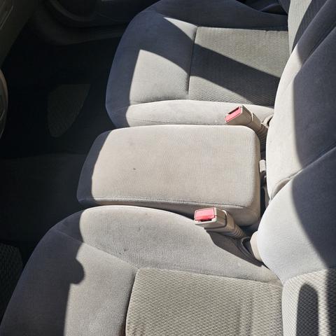 Photo of 2006 Gold Ford Taurus
