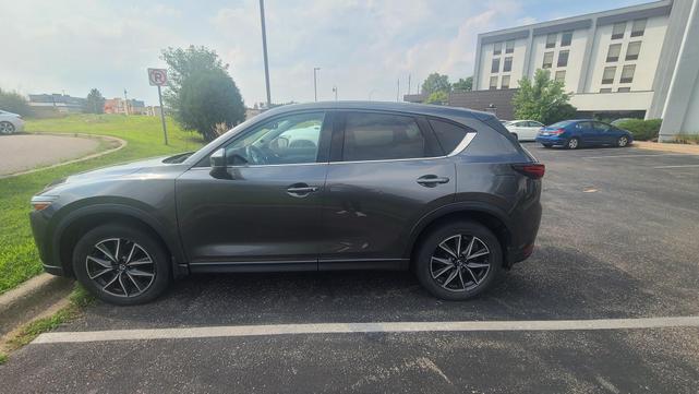 Photo of 2017 Gray Mazda CX-5
