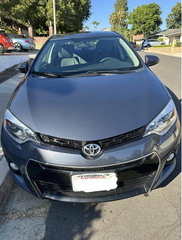 Photo of 2015 Gray Toyota Corolla