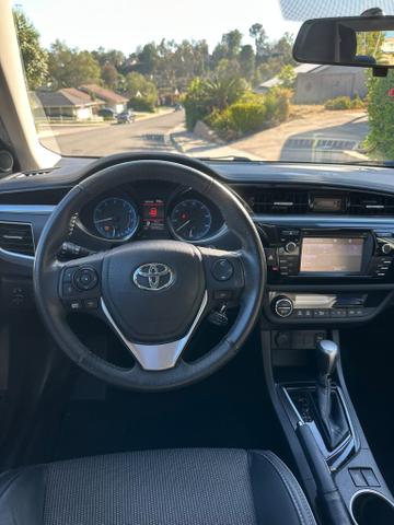 Photo of 2015 Gray Toyota Corolla