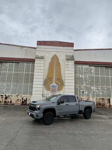 Photo of 2024 Gray Chevrolet Silverado 2500