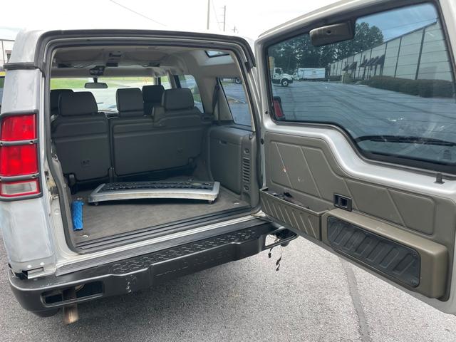 Photo of 2002 Silver Land Rover Discovery