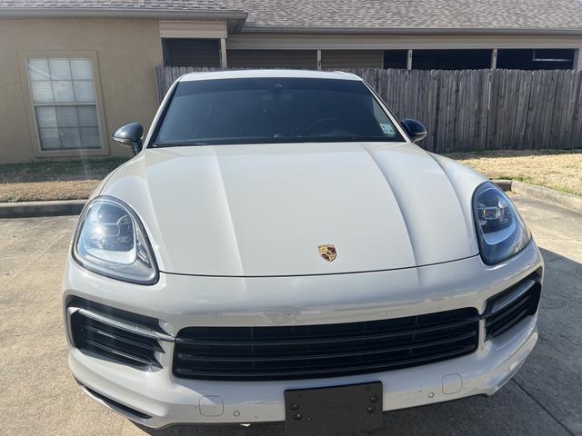 Photo of 2021 Gray Porsche Cayenne