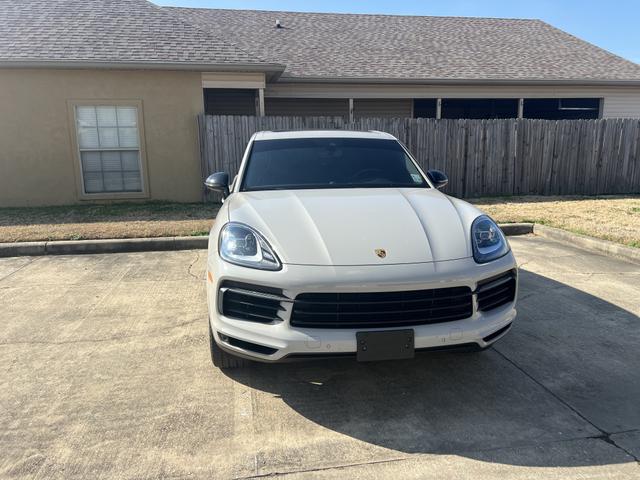 Photo of 2021 Gray Porsche Cayenne