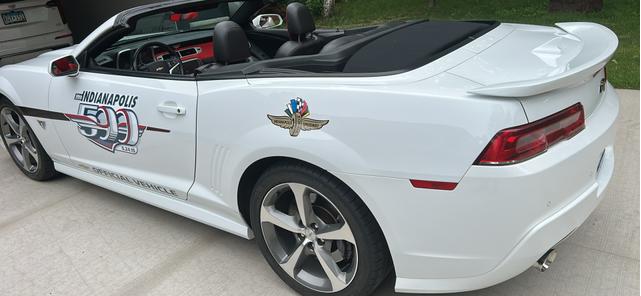 Photo of 2015 White Chevrolet Camaro