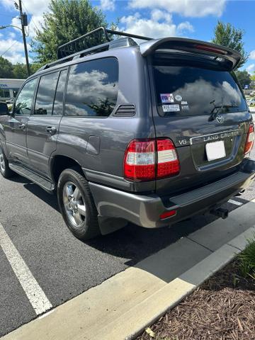 Photo of 2006 Gray Toyota Land Cruiser