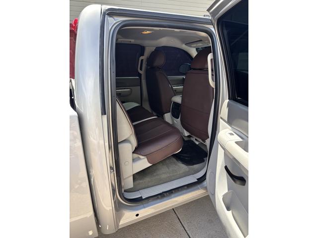 Photo of 2009 Silver GMC Sierra 1500