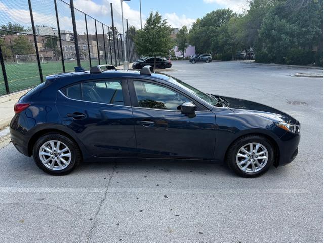Photo of 2016 Blue Mazda Mazda3
