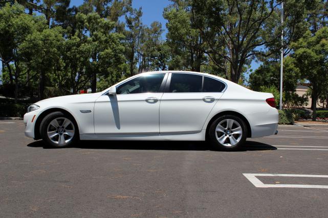 Photo of 2013 White BMW 528