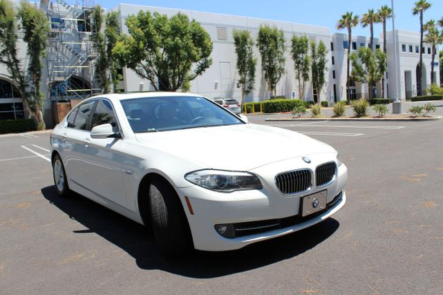 Photo of 2013 White BMW 528