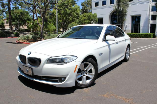Photo of 2013 White BMW 528