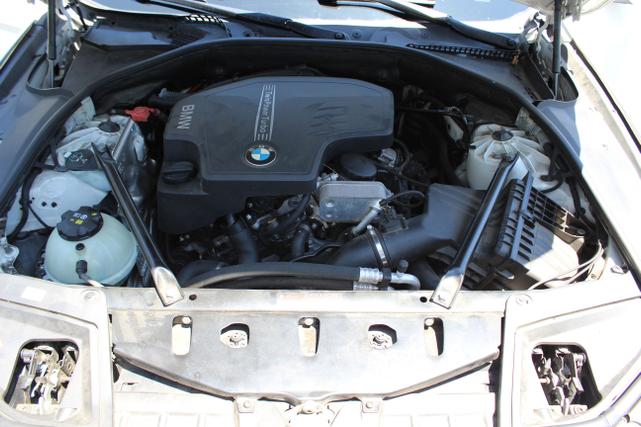 Photo of 2013 White BMW 528