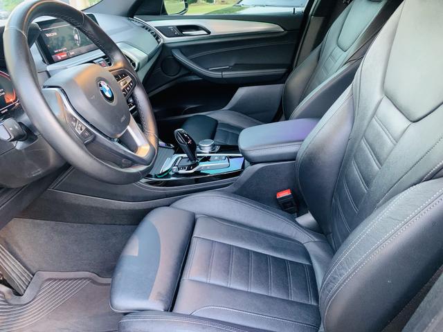 Photo of 2021 Black BMW X4