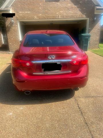 Photo of 2015 Red INFINITI Q50
