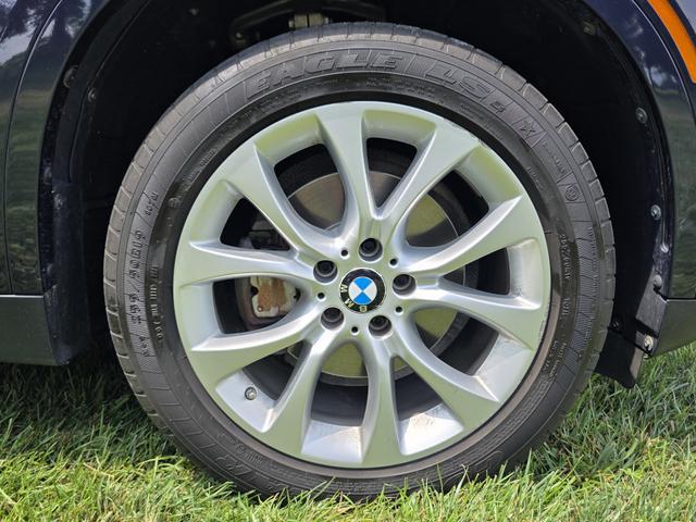 Photo of 2015 Blue BMW X5