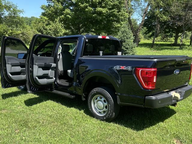 Photo of 2021 Black Ford F-150