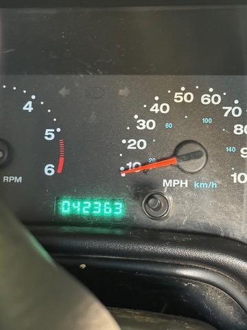 Photo of 2005 Gray Jeep Wrangler