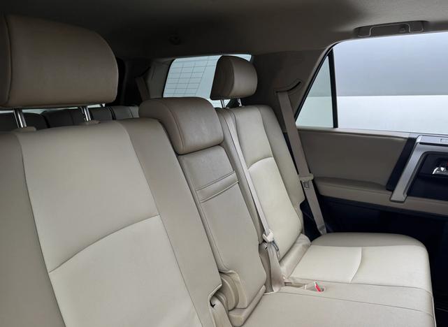Photo of 2020 Black Toyota 4Runner