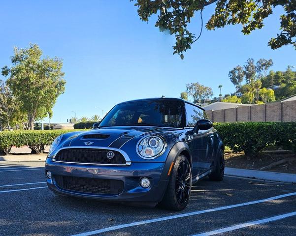 Photo of 2010 Blue MINI Cooper S